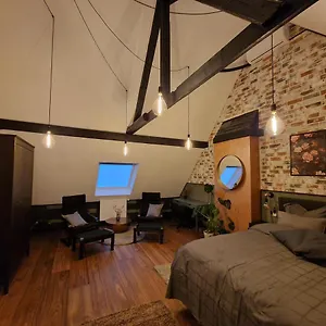 https://ferienwohnung-auszeit.dusseldorf-hotel.net